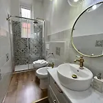 Ca Nell'umbertino - A 150 Mt Dalla Stazione Apartment *