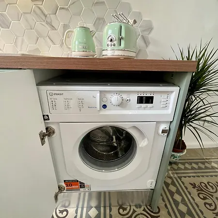 Ca Nell'umbertino - A 150 Mt Dalla Stazione La Spezia