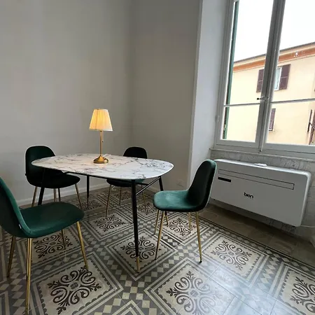 Ca Nell'umbertino - A 150 Mt Dalla Stazione * La Spezia