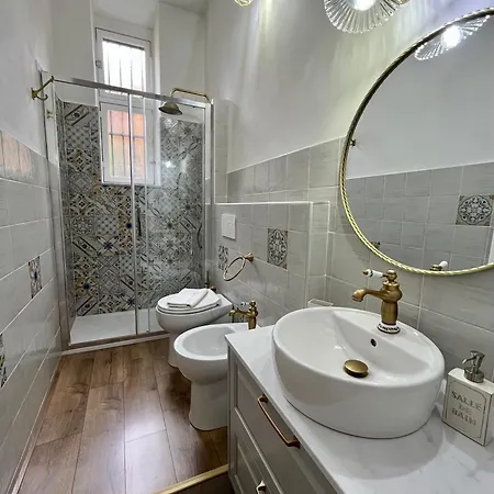 Ca Nell'umbertino - A 150 Mt Dalla Stazione Appartement *